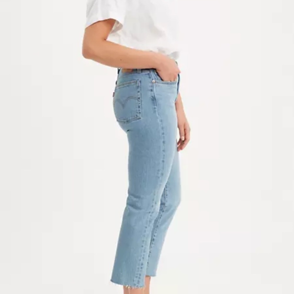 Levi’s wedgie jeans - Picture 8 of 9